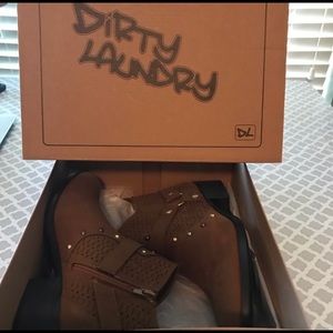Dirty Laundry Chesnut color booties